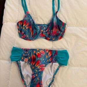 Never Worn Venus Retro bikini